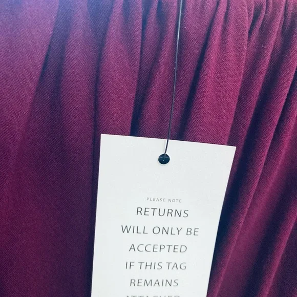 Elegant Burgundy Skirt - Picture 9 of 9